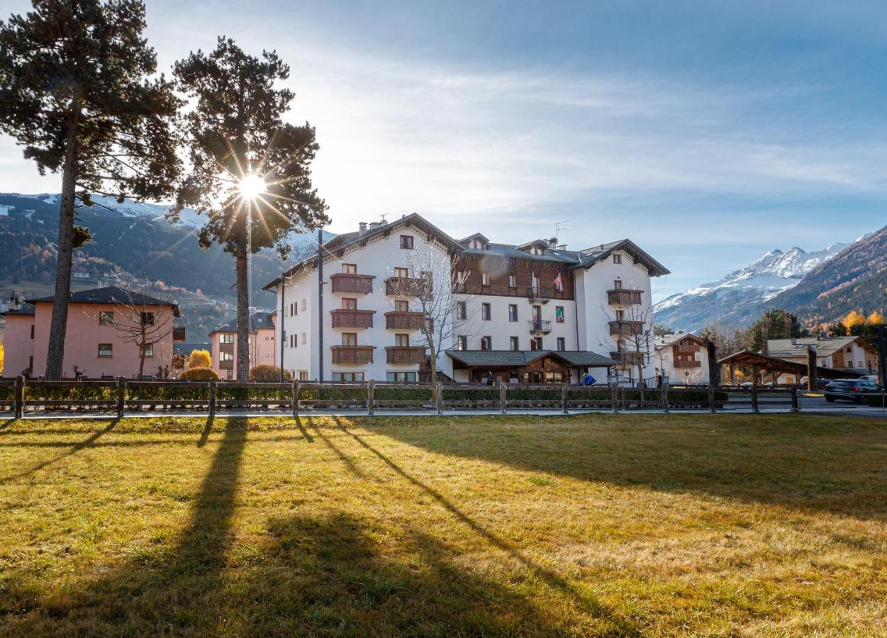 Hotel Villa Rina Bormio Exterior foto